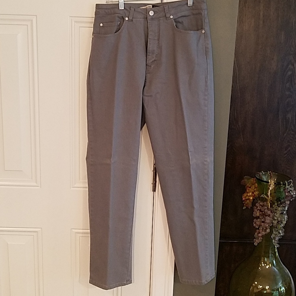 New with tags, brand new women's jeans.